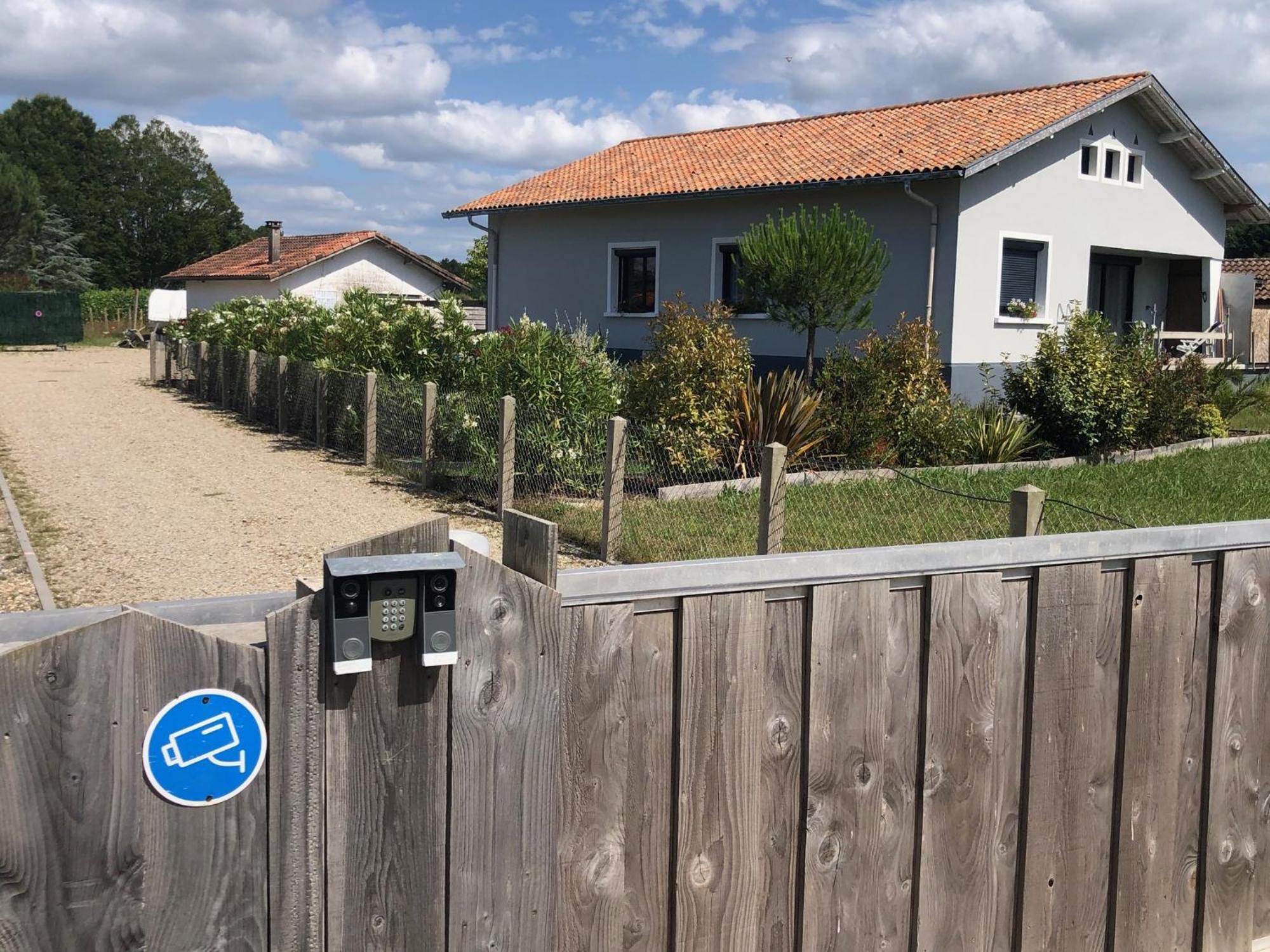 Les Logis D'Argent Studio Independant Parking Entree Autonome Linge De Lit Et Serviettes Wifi Fibre Tv Connectee 미미장플라즈 외부 사진